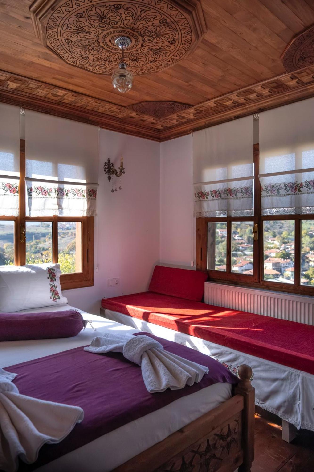 Gunes Konak Otel ซาฟรานโบลู ภายนอก รูปภาพ