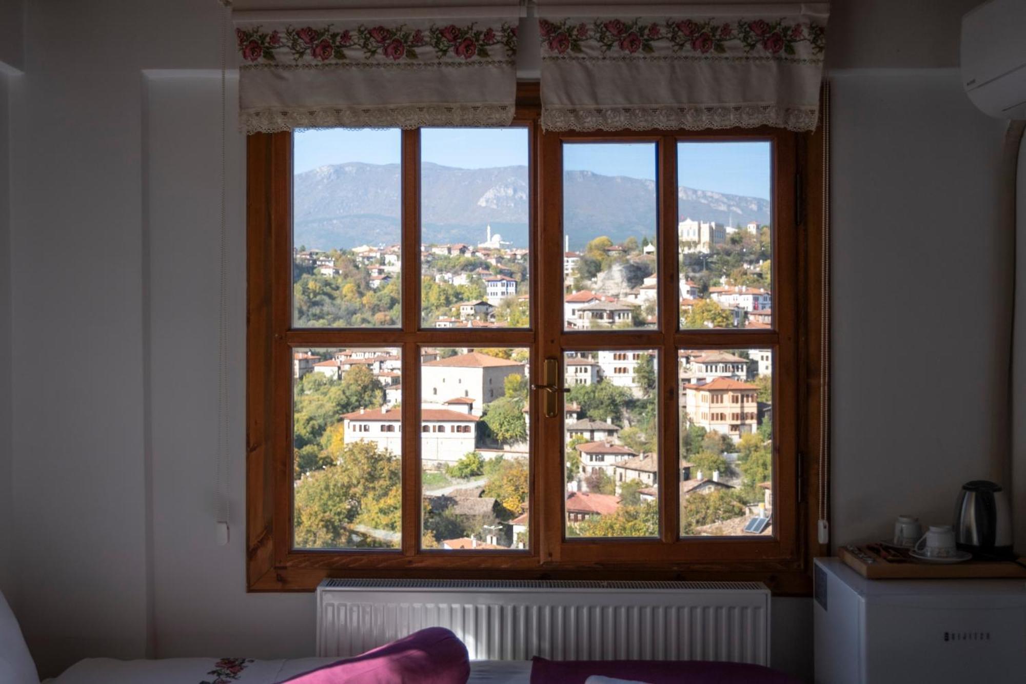 Gunes Konak Otel ซาฟรานโบลู ภายนอก รูปภาพ