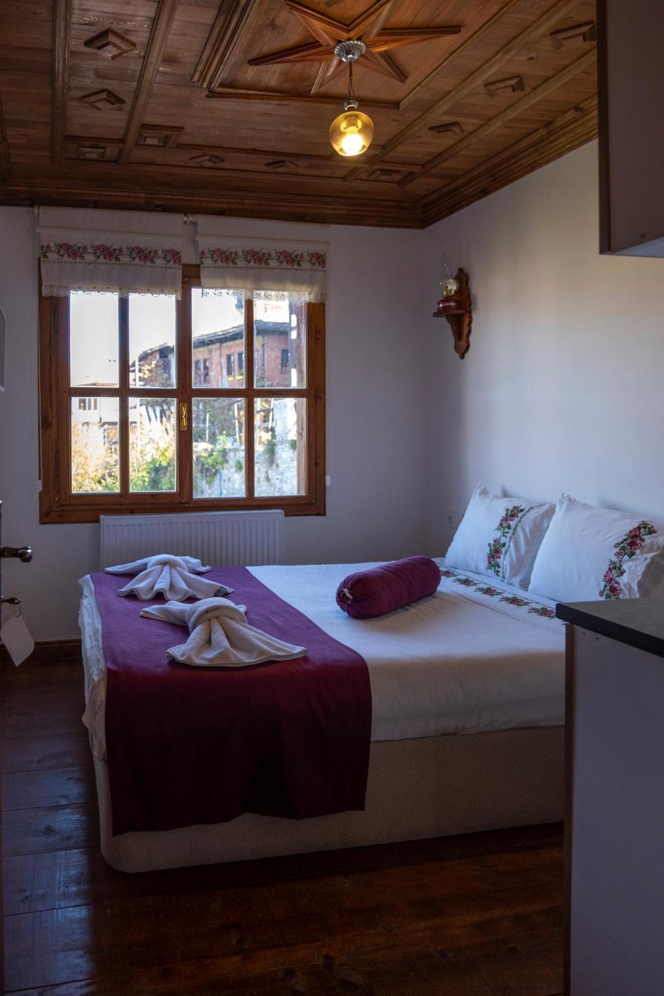 Gunes Konak Otel ซาฟรานโบลู ภายนอก รูปภาพ