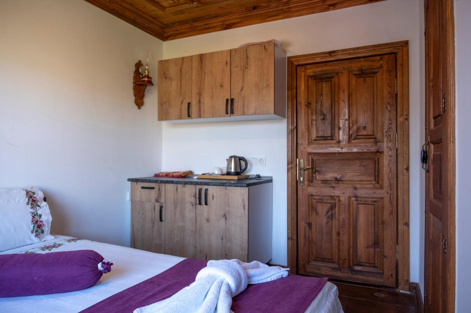 Gunes Konak Otel ซาฟรานโบลู ภายนอก รูปภาพ