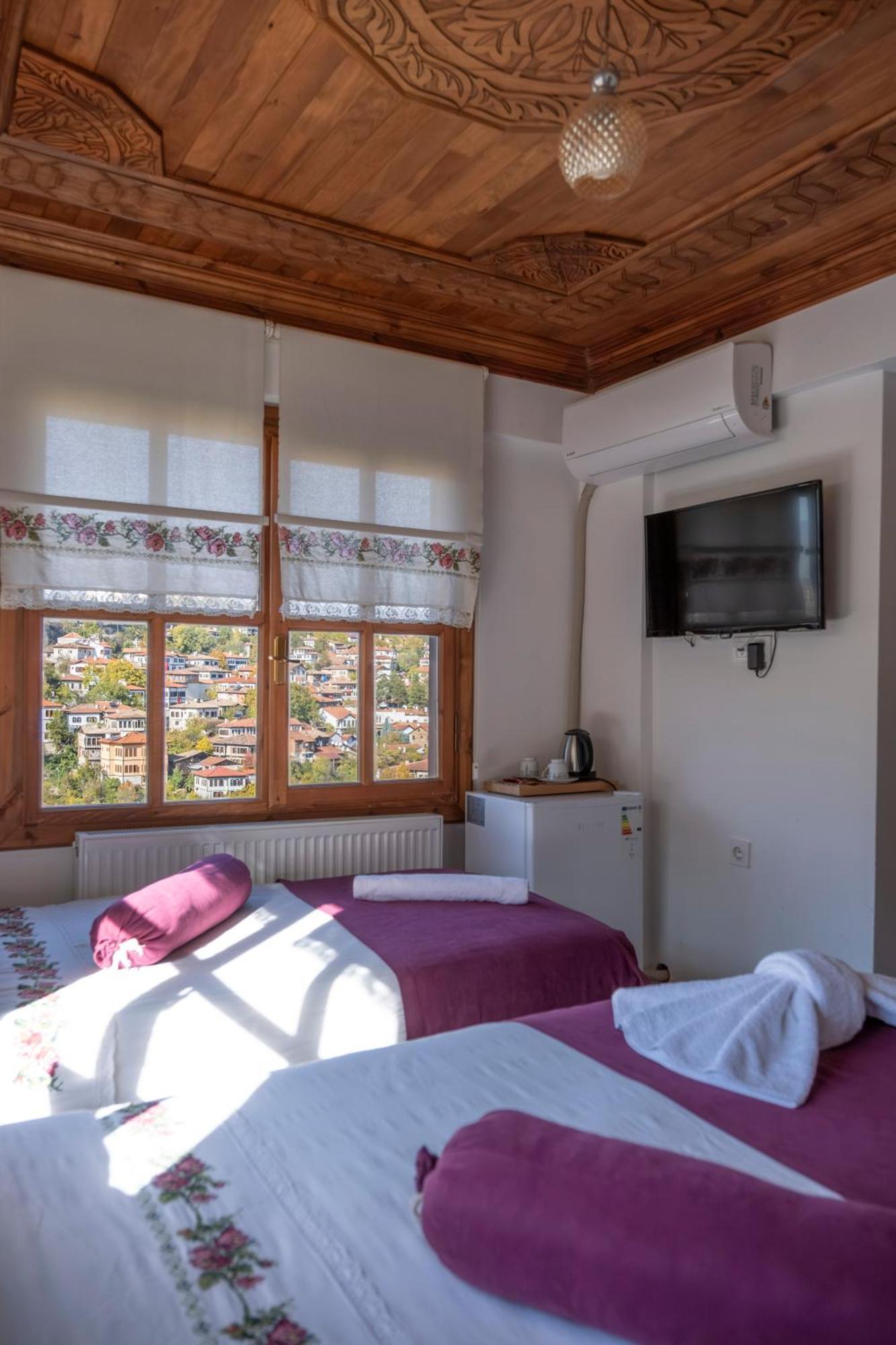 Gunes Konak Otel ซาฟรานโบลู ภายนอก รูปภาพ