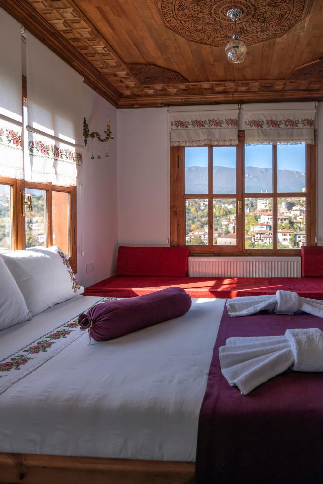Gunes Konak Otel ซาฟรานโบลู ภายนอก รูปภาพ