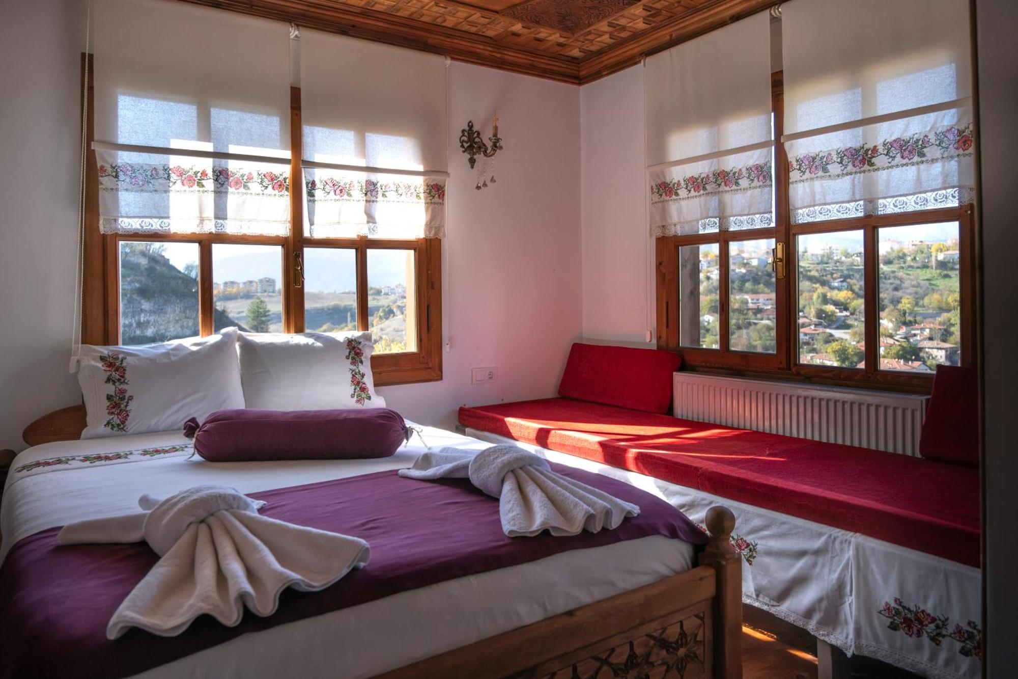 Gunes Konak Otel ซาฟรานโบลู ภายนอก รูปภาพ