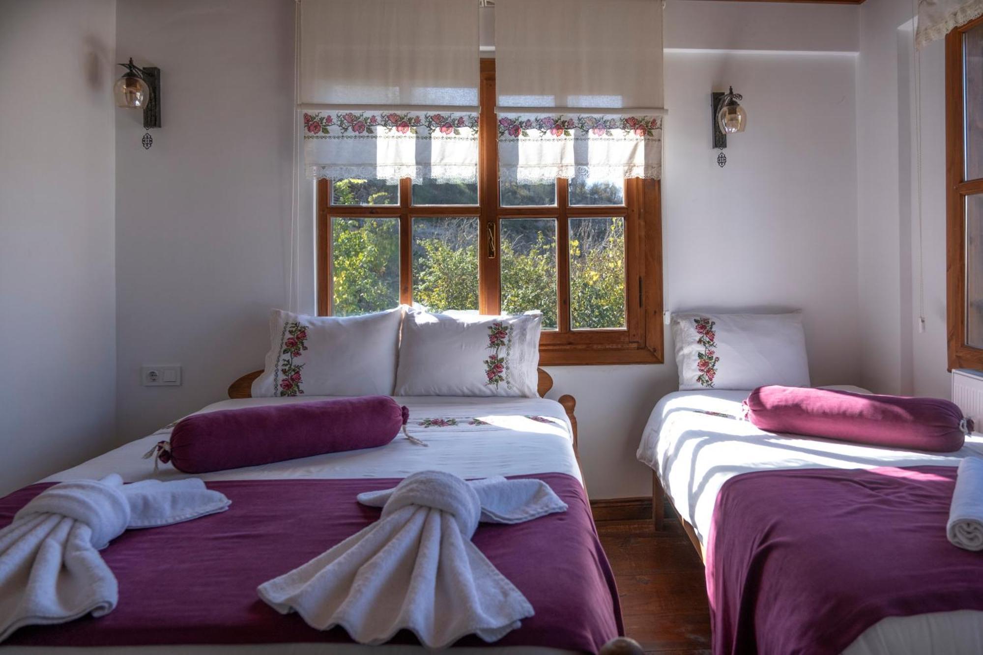 Gunes Konak Otel ซาฟรานโบลู ภายนอก รูปภาพ